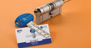 Cilindri Mottura per porta blindata con le chiavi